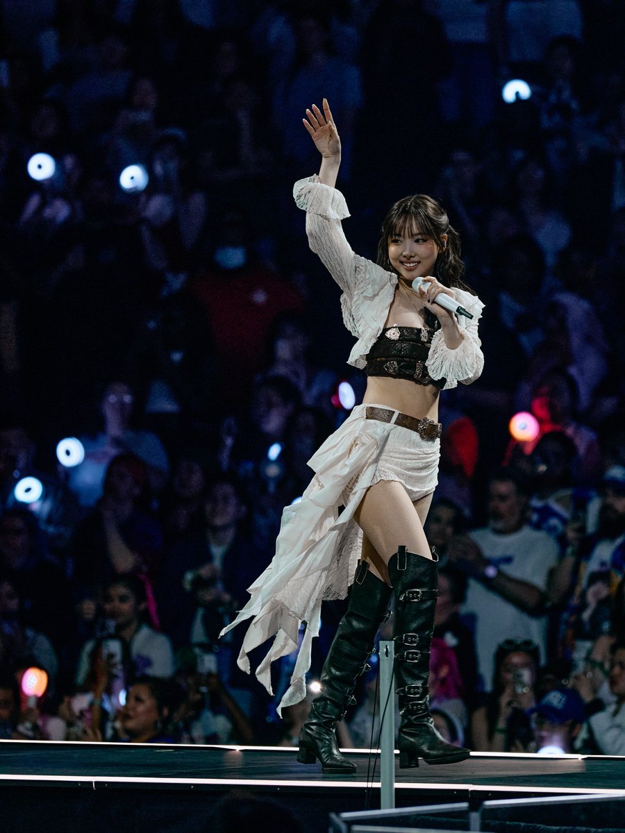 루이스 tweet media