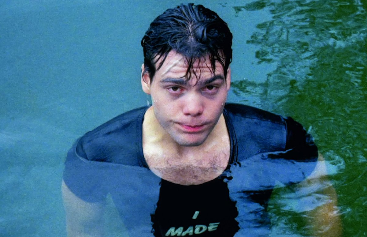 Vincent D'Onofrio plays a character named Lobotomy in this movie.

Five stars.