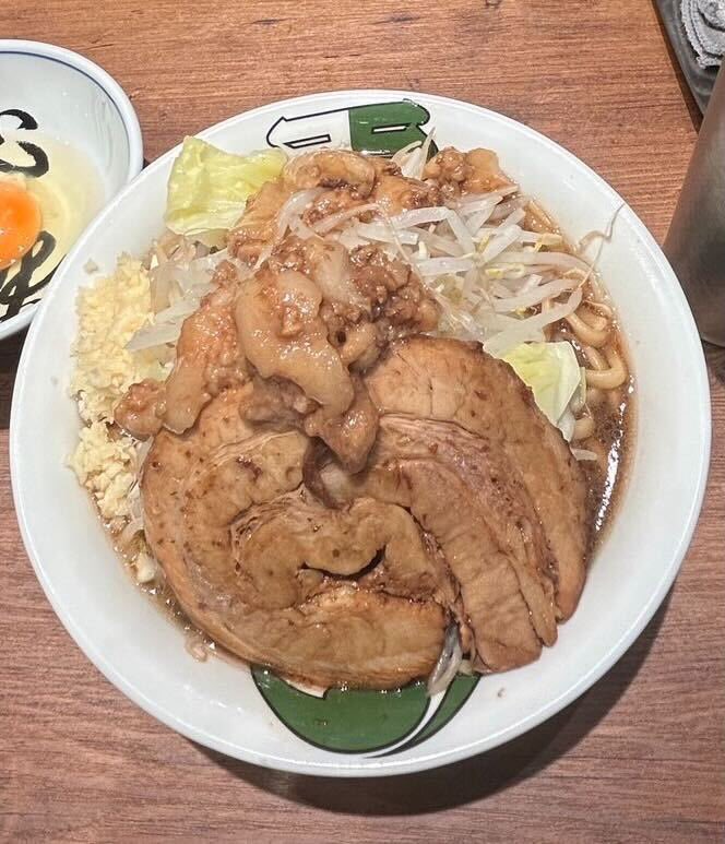 borderfreechiba's tweet photo. 【#春から千葉工大 生必見！津田沼オススメラーメン】
📍���十九ラーメン津田沼
チーズと味噌と豚骨の相性が抜群👍🏻

📍魚骨ラーメン鈴木さん
さんまを活かした醤油ベースのスープがおいしい🍜

📍雷
ワシワシ麺が食欲をそそる！
#春から千葉大 #春から東邦 #ボランティア #インカレ https://t.co/mMDHEUlPM7