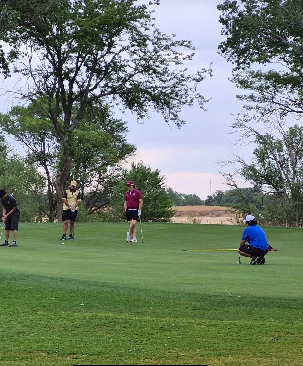 San Elizario HS Boys & Girls Golf Team tweet media