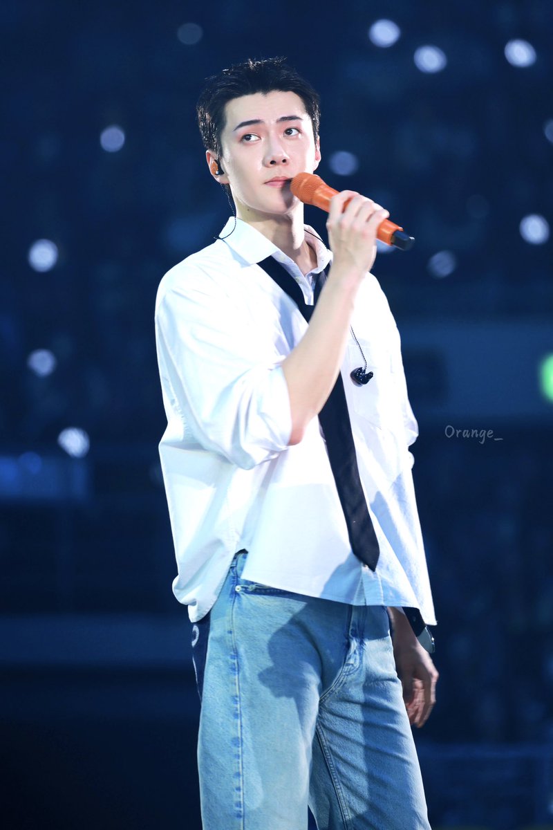 XiuOrange_'s tweet photo. 260410 EXhOrizon in SEOUL
#세훈 #SEHUN
#오세훈 #sehun https://t.co/tcJiiMX7ab