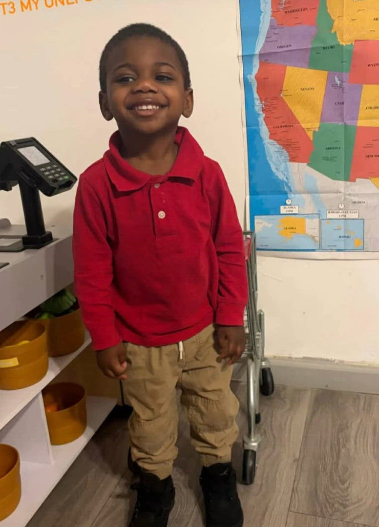 BlackNews's tweet image. 3-Year-Old Boy Dies After Falling From High-Rise Apartment Window

blacknews.com/news/travis-jr…

#blacktwitter #black #shocking #SHOCKED