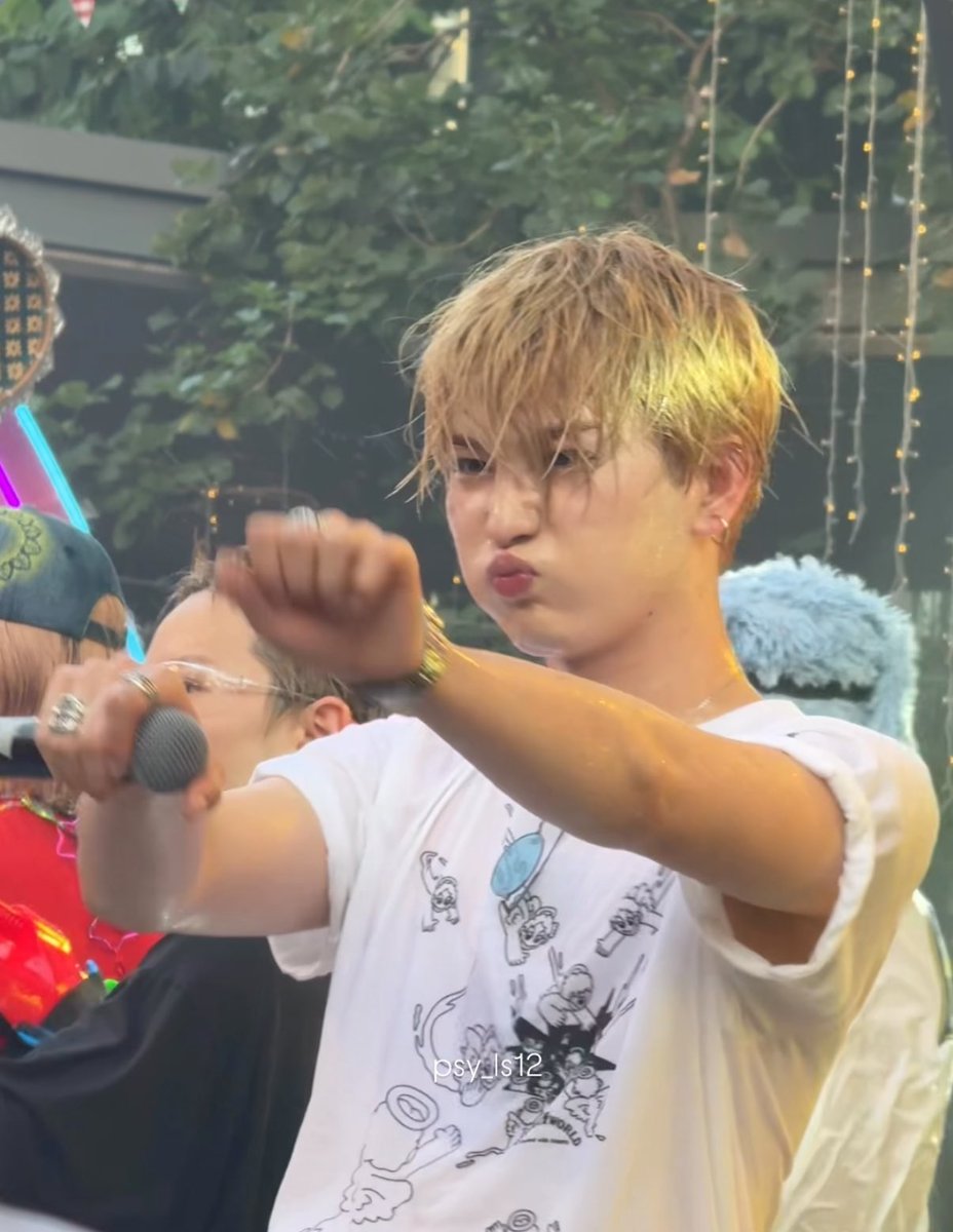 psy_ls12's tweet photo. vroom vroom 😽

#山本光汰 #KOTA
#KPinThailand 
#KIDPHENOMENON https://t.co/xkQYniCr42