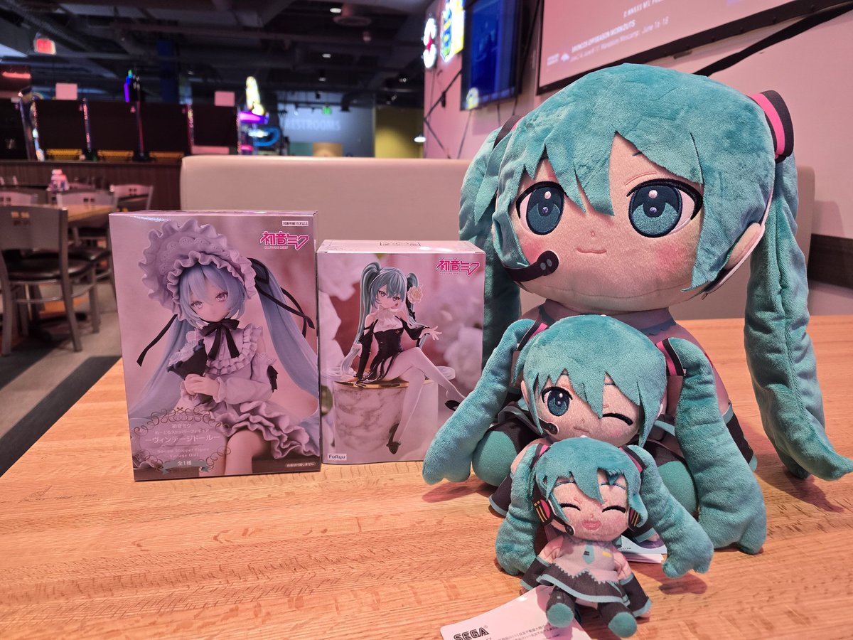 jonmg82's tweet photo. I was only supposed to pick up the new miku cards... https://t.co/19WH2nUWtv