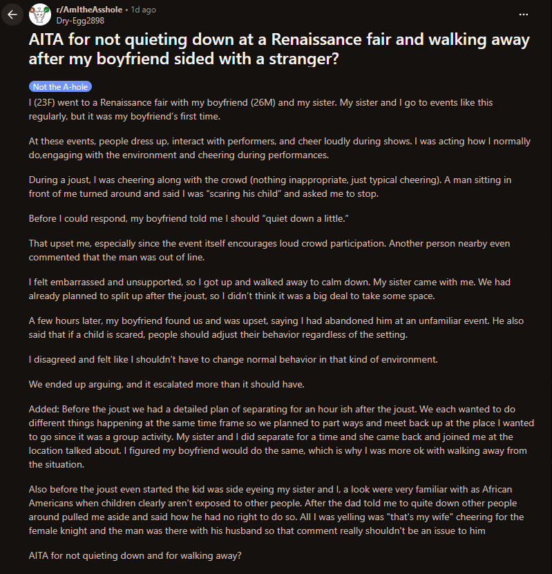 LadyFrontbum tweet media