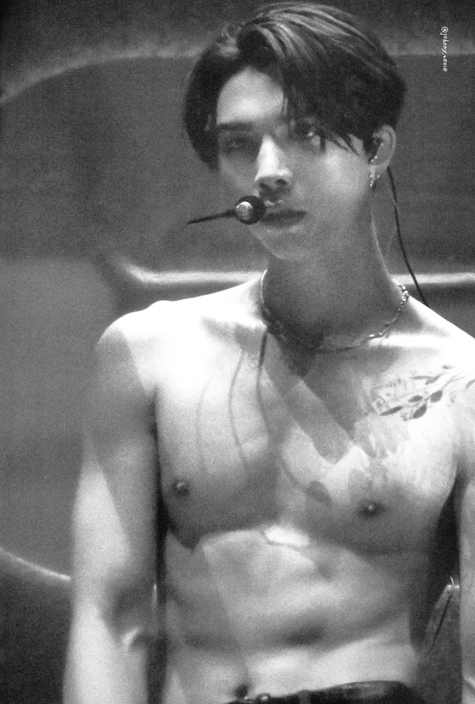 ­ ­­ ­­ ­ ­­ ­ ­­ ­­ 𝗩𝖠𝖭Ⲥ𝗘૰ ɞ tweet media