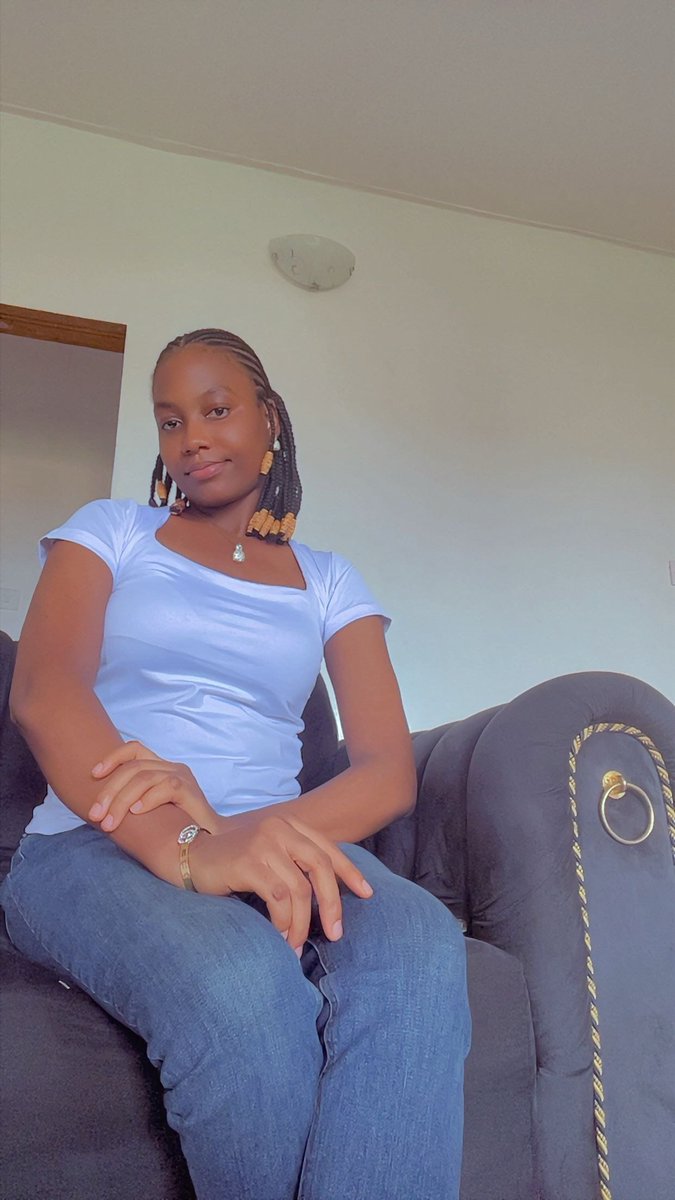 Ayomide Hannah🤎| SMM| LinkedIn Brand Strategist tweet media