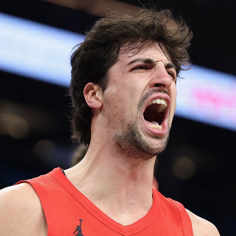 LakeShowYo tweet media