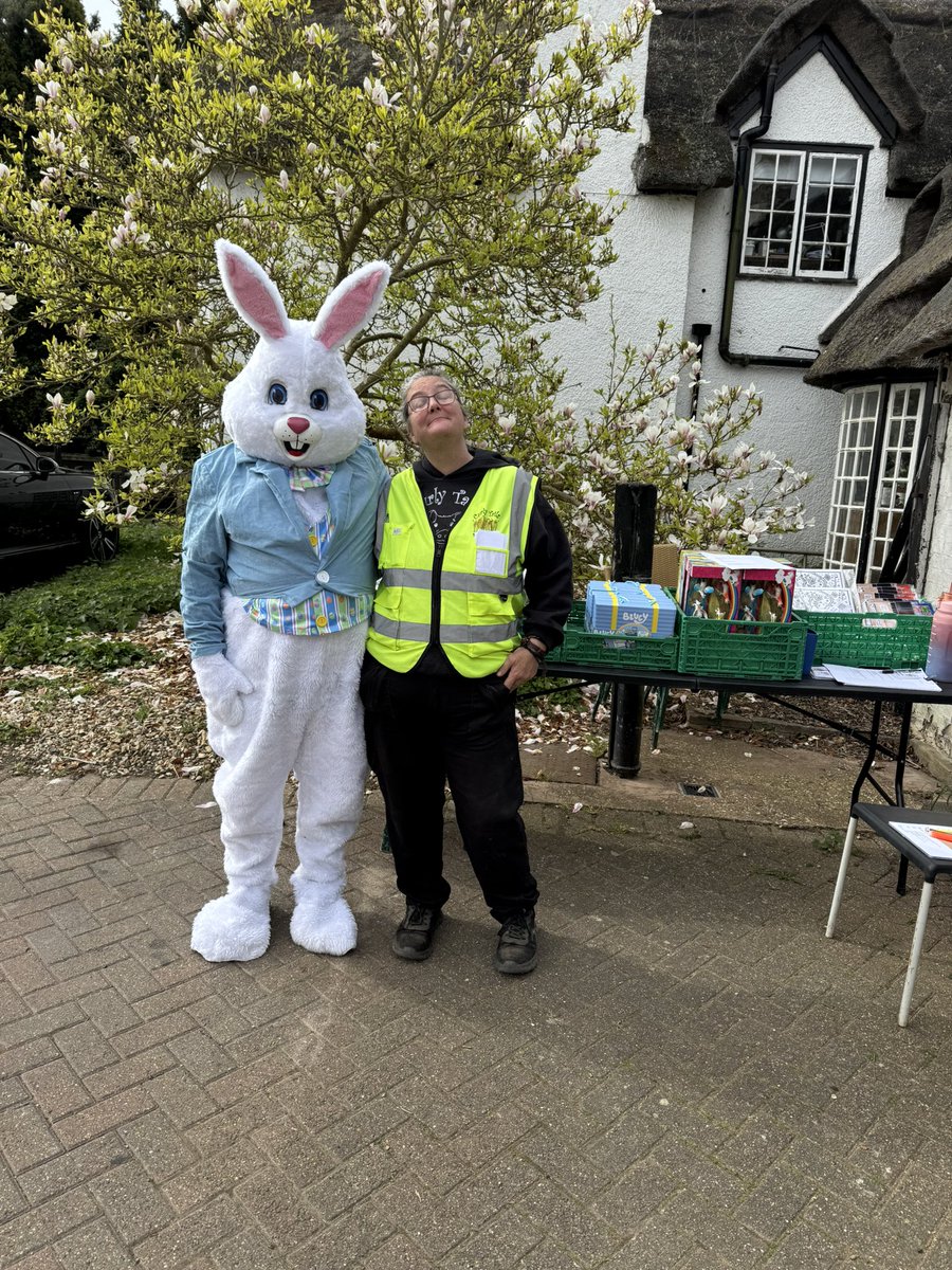 curlytailspigs's tweet image. We had such a busy Easter with so many families visiting us. The Easter bunny came too. Great 2 weeks with wonderful people, brilliant Team Curly and #HAF too. ☺️🙏🏻
