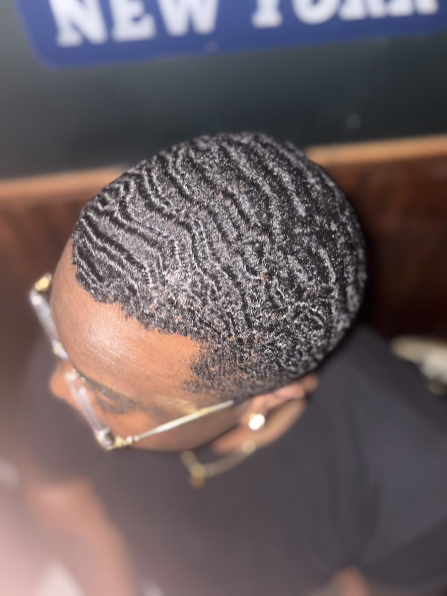 yall melee niggas still wave dashing i been dashin to get waves