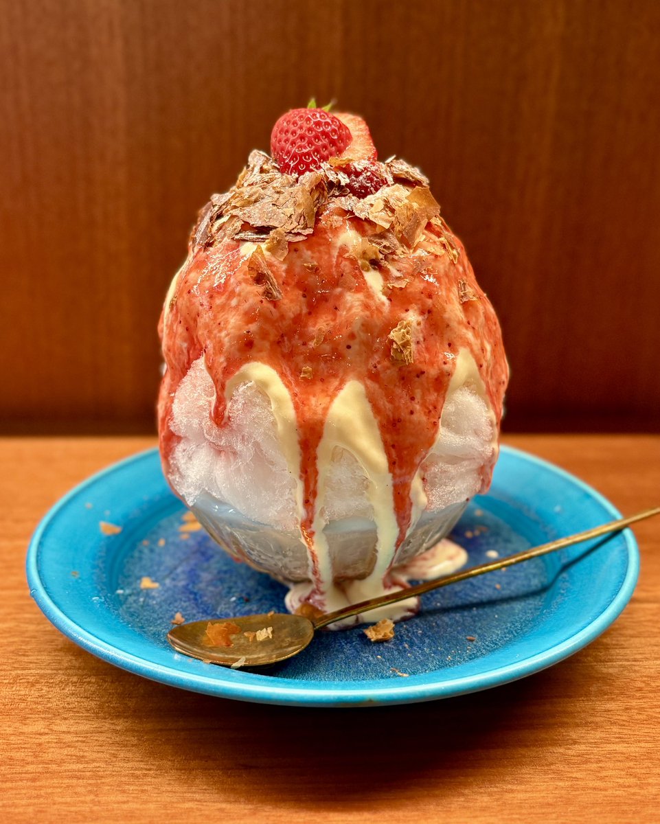 kkazutt's tweet photo. 🍧🍧🍧🍧🍧🌸🍡🍓

桜は終わったので🍡

花より団子
古都華のいちごパイ(小)
@ labo103 新大宮😋

くわっちーさびたーん🙏

#かき氷 #奈良かき氷 
#古都華のいちごパイ #花より団子
#labo103 https://t.co/hUDW9tVctD