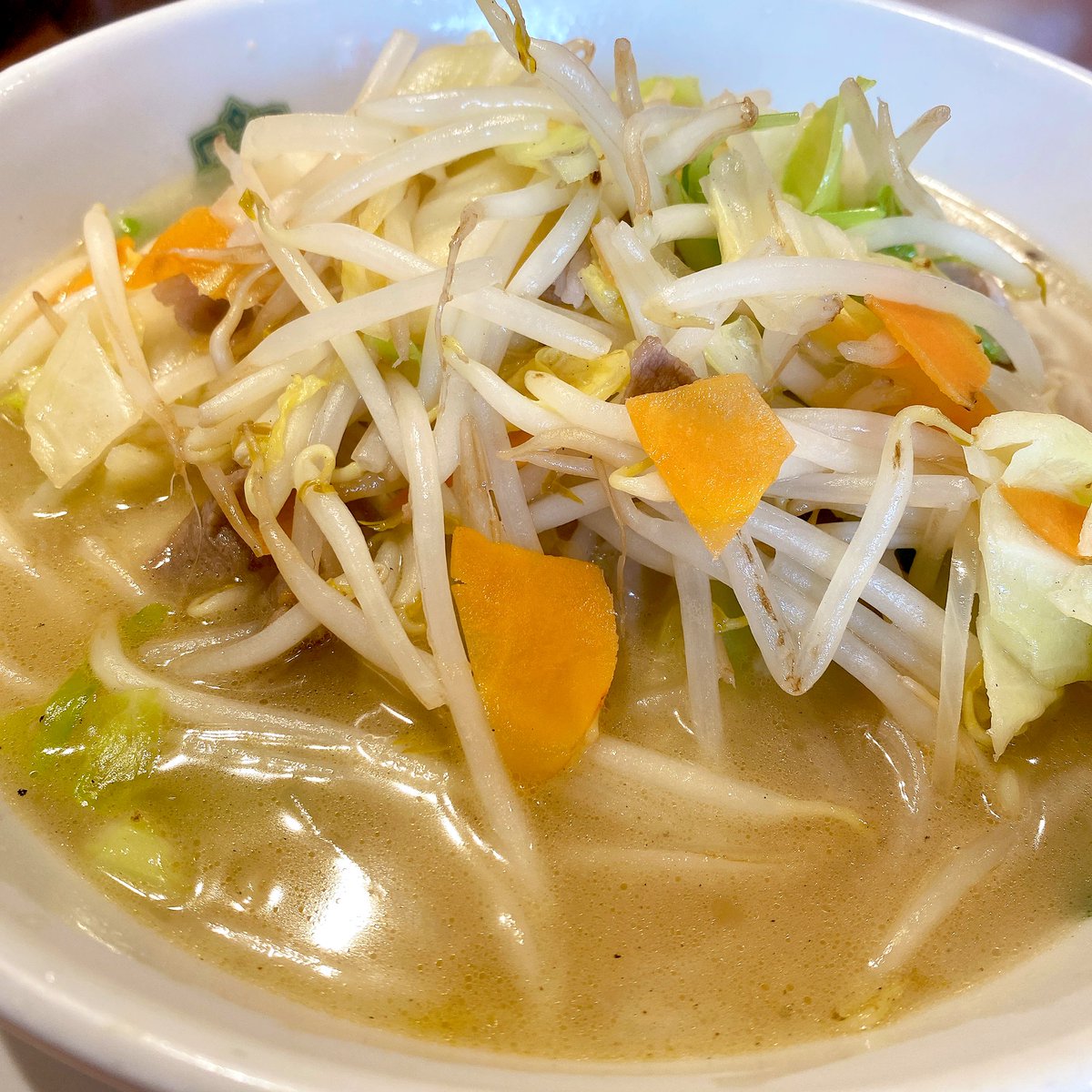 野菜タンメンが食べたいというより、お酢を摂取したい、お酢を飲みたい、お酢をかけたい、酸っぱいもので元気を出したい🐏💭