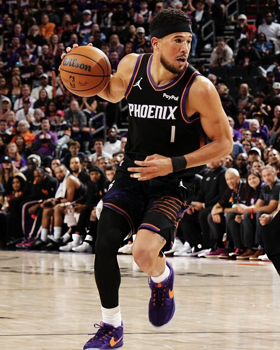 CantGuardBook tweet media