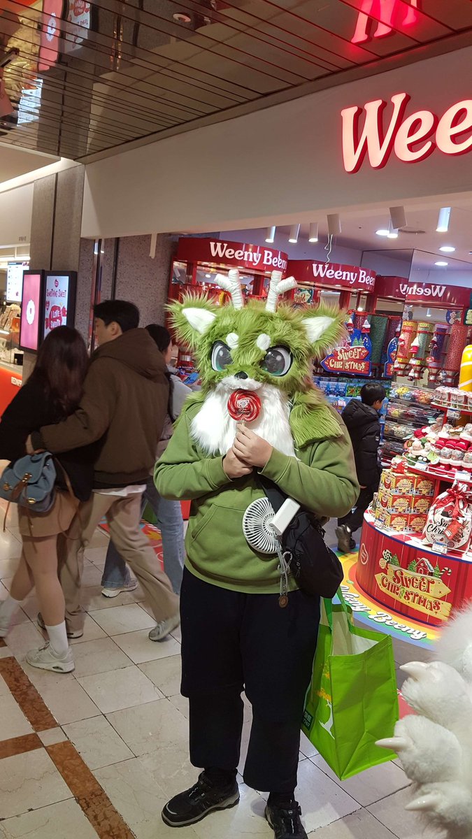 카스타_카스테라 tweet media