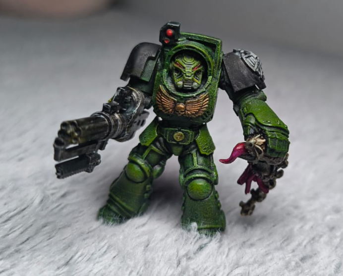 failedscuare0's tweet photo. i has never seen a terminator salamander, feels weird paint a one like this #warhammer #40k #salamanders https://t.co/wJK4aKz2XL