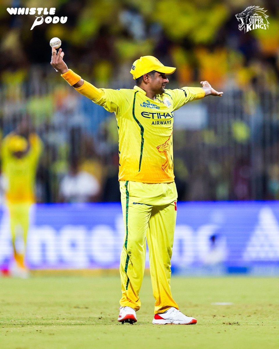 csk_official_'s tweet photo. How's the Josh, Superfans?

#WhistlePodu #CSKvKKR https://t.co/HQFfT5nS0g