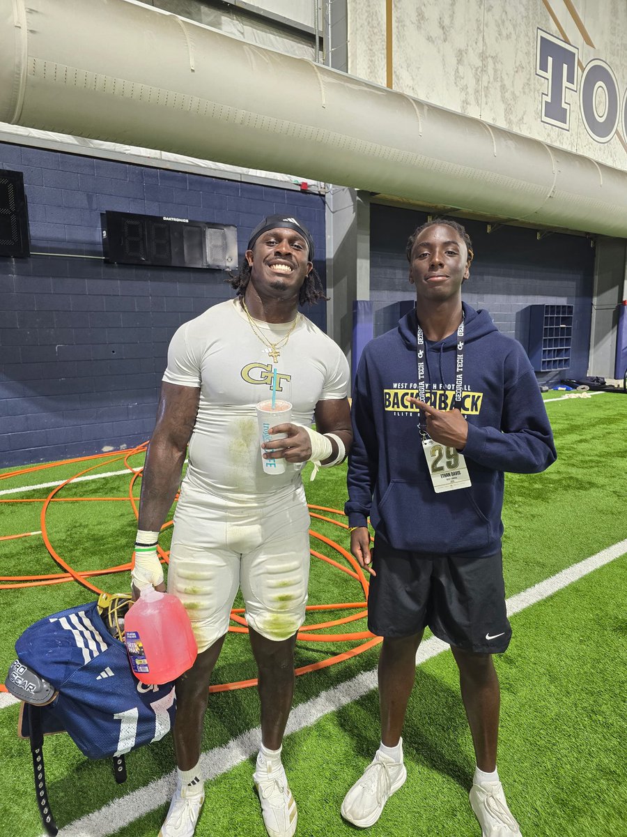 29Ethan77220's tweet photo. Appreciate the opportunity to visit Georgia Tech today. Great environment, great coaching, and learned a lot. Thank you for having me🙏🏾. Appreciate Jordan walker for giving me tips and advice. Back to work. @recruits_west @Coach_Marr @DBarker2442 @CoachAnderson28 @CoachJNich @NathanBrock50
