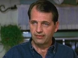 Cman710's tweet photo. Additionally it has been confirmed that along with Sam and Tara Carpenter. #ScreamForever Part 1 will introduce alternate timeline versions of Charlie Walker and Neil Prescott.
Charlie Walker’s older brother Jay appeared in Louder. While Neil has infamously never appeared. https://t.co/Ima9EleP9Z