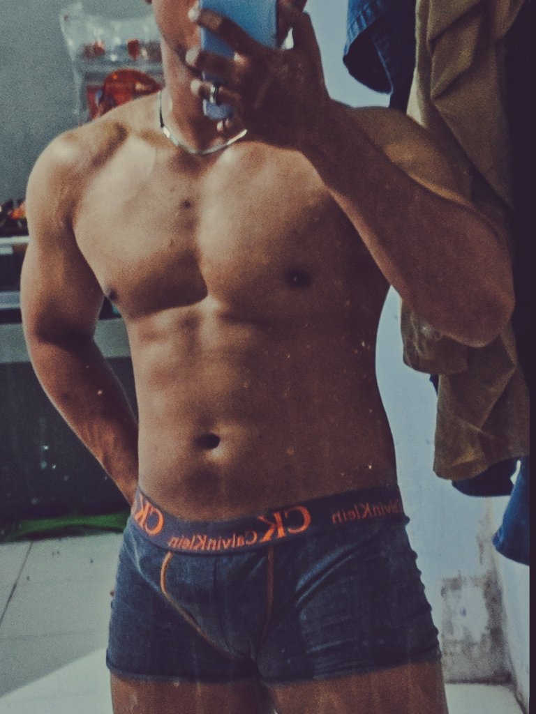 pahlawan bertopeng tweet media