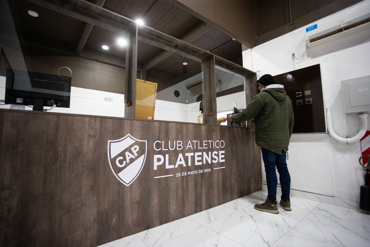 nicobozonn's tweet image. Atención hinchas de #Platense 🦑

ℹ️ Por un pedido de último momento, seguramente SE ADELANTE el horario de los micros para Uruguay a las 23:00.

👉🏼 La dirigencia está en constante diálogo con el Ministerio de Seguridad para atrasarlo.