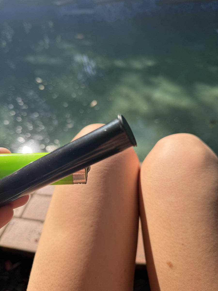 crazyjessie6666's tweet image. ayeee best combo - 

#high #cannalove