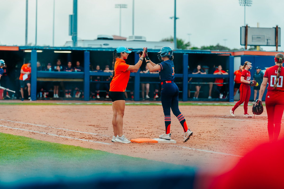 UTSASoftball's tweet image. Scenes from Roadrunner Field 📸

#BirdsUp 🤙 | #LetsGo210 | #PluckEm 🪶