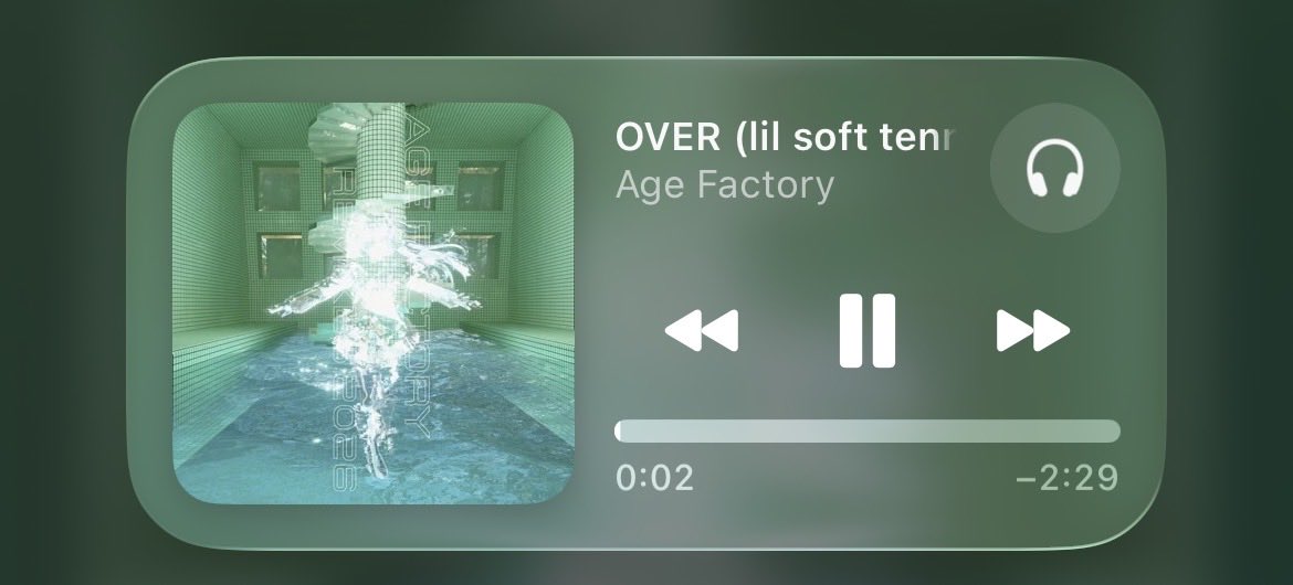 チアキ tweet media