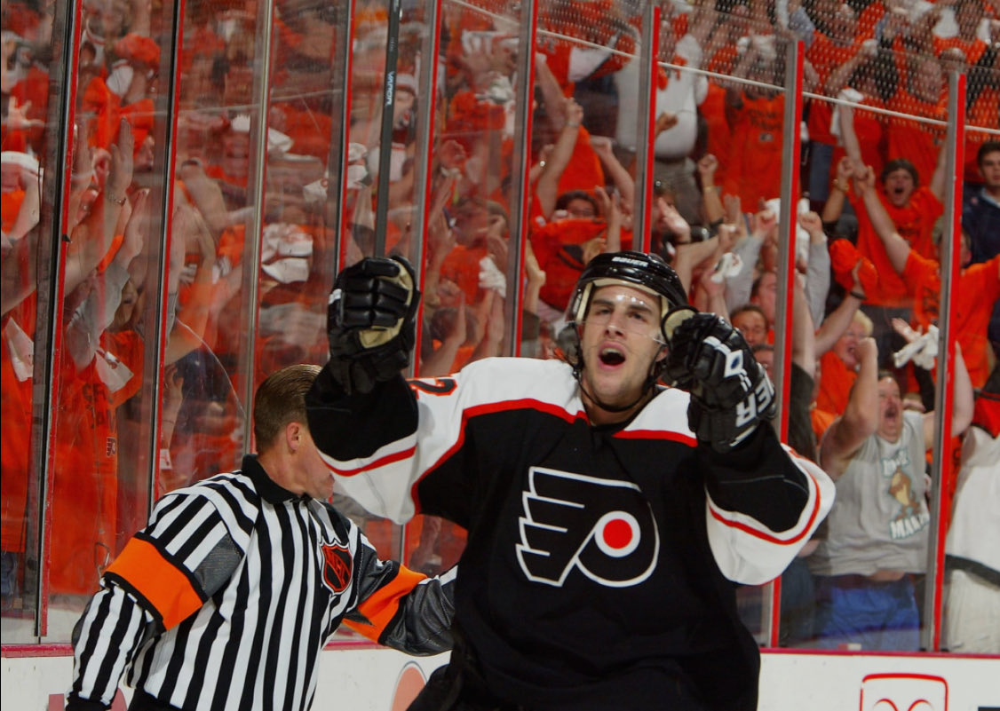 girouxvy's tweet photo. Last 2 Flyers to debut with back-to-back 20+ goal seasons. 

Simon Gagne (99-00, 00-01)
Matvei Michkov (24-25, 25-26)

#LetsGoFlyers #Michgod https://t.co/P3Y1NFg9eI