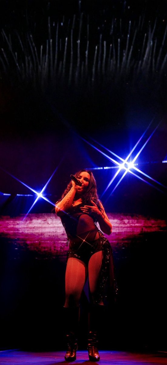 unlockscreen's tweet photo. —  Demi Lovato It’s Not That Deep Tour |  wallpapers ✨

like &amp; rt if you use it!! /bel https://t.co/IZOwOkXmlA