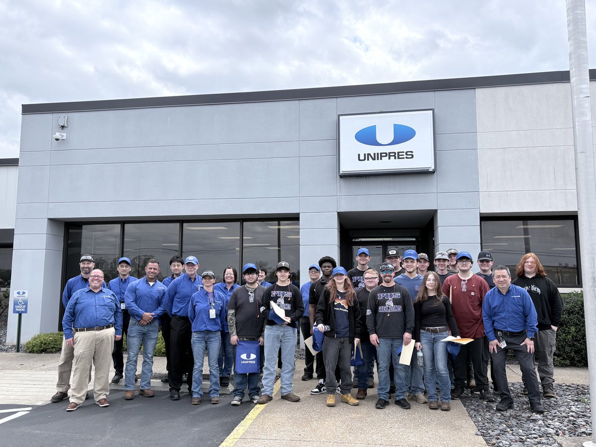 PortlandCte's tweet photo. The Dual Enrollment Welding class had the opportunity to tour Unipres today and then participate in mock interviews that were machining and welding specific. Thank you to Jeff Woods, Executive VP @ Unipres USA for organizing this event for PHS welding students. https://t.co/DxRAQmmZpm