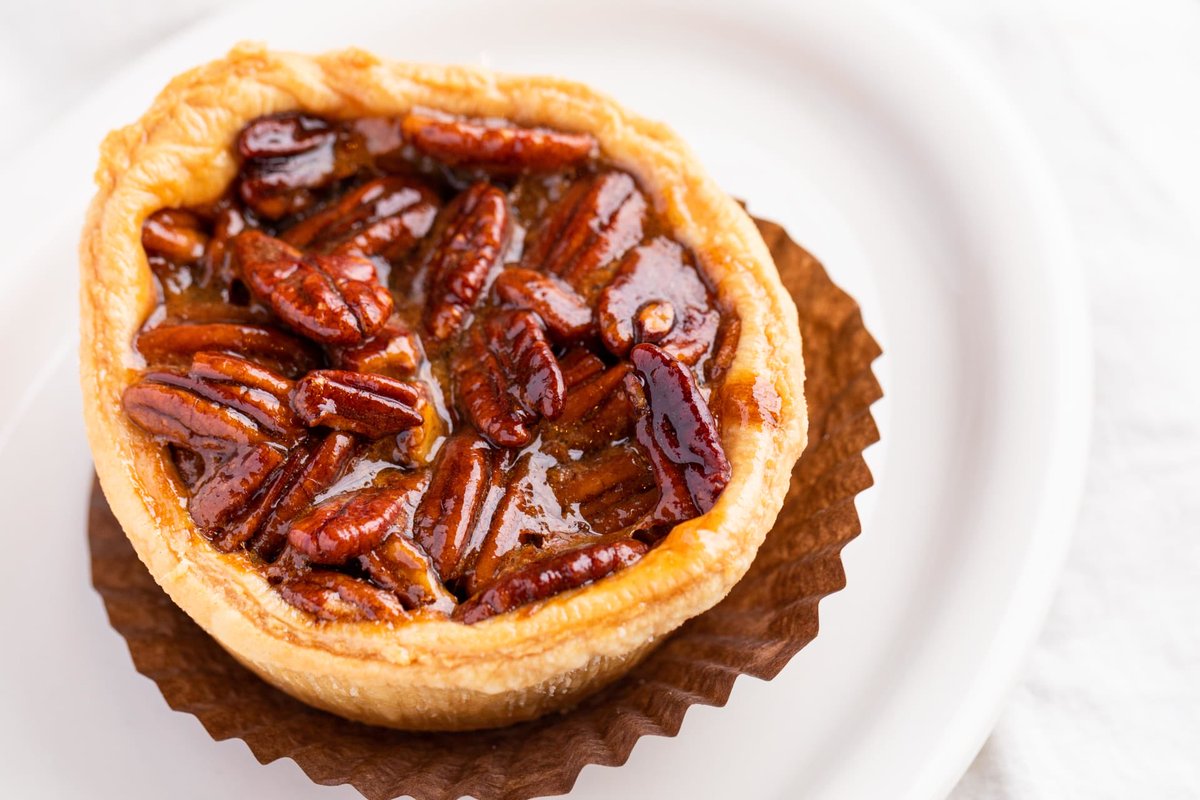 Urth Caffe tweet media