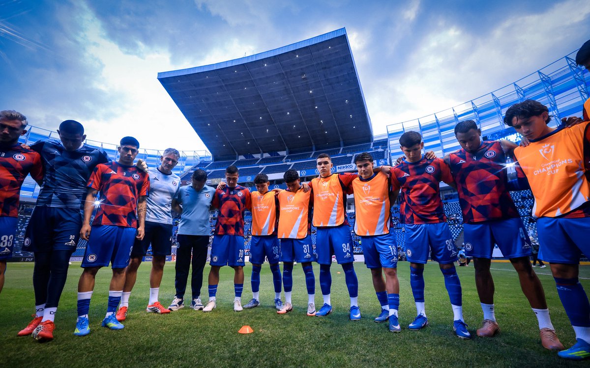 CRUZ AZUL tweet media