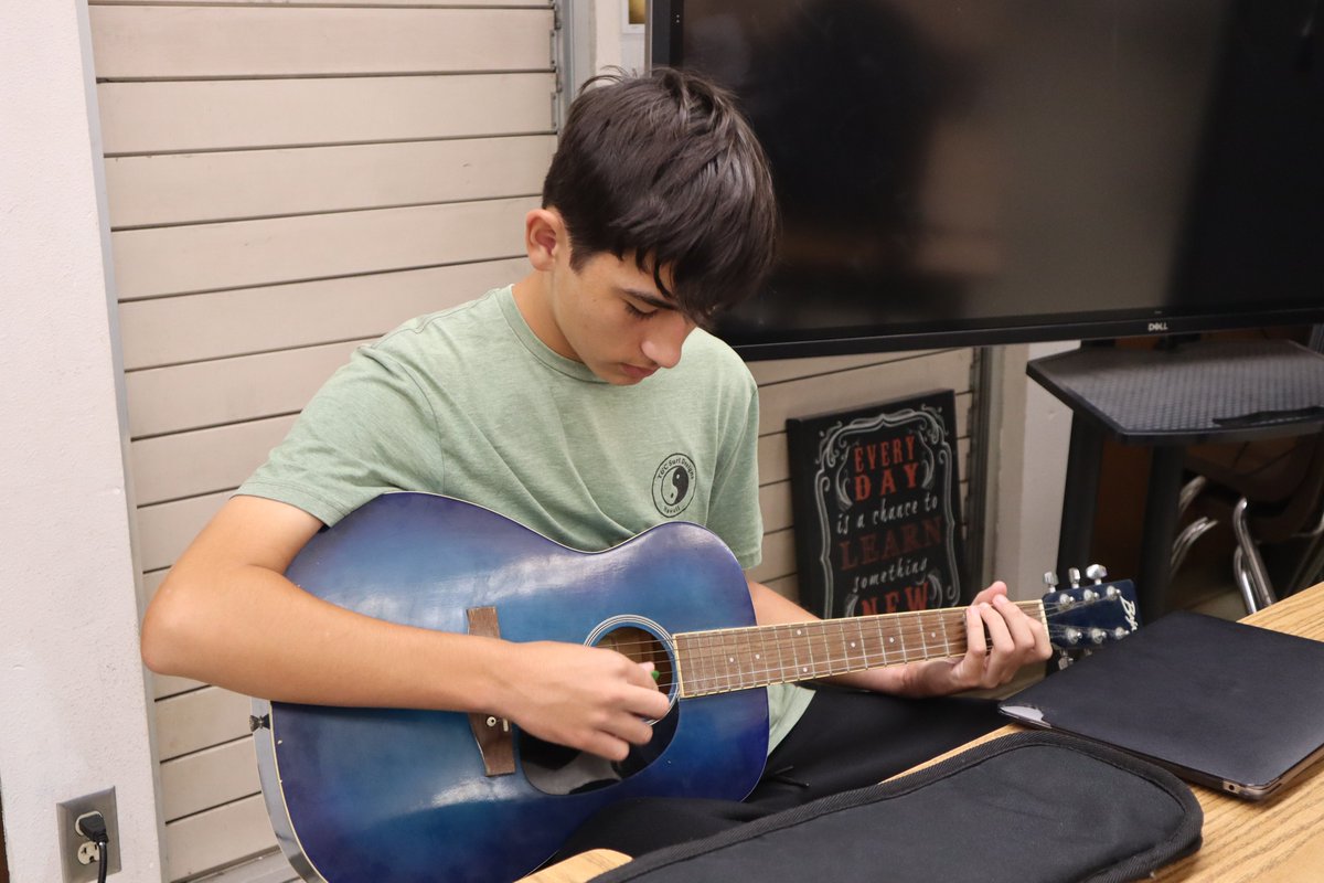 HMS Dolphins tweet media