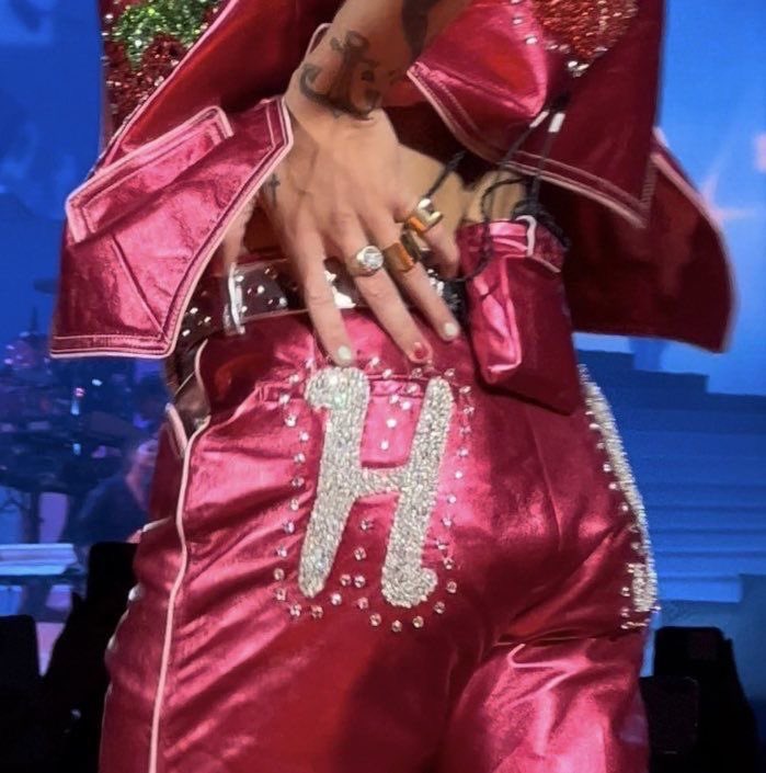 sierra✨💃⚡️🕺 🪩 tweet media