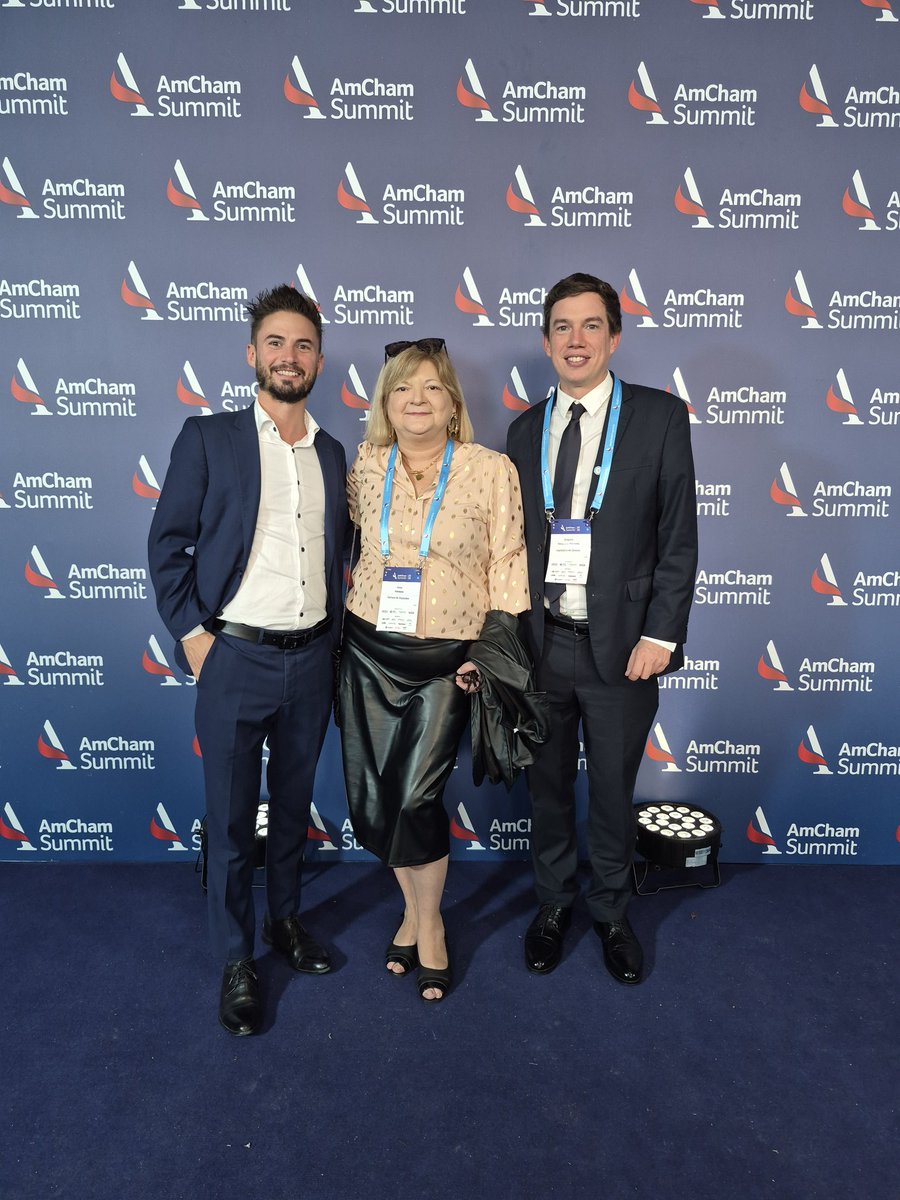 Alida Ferreyra 💙 tweet media