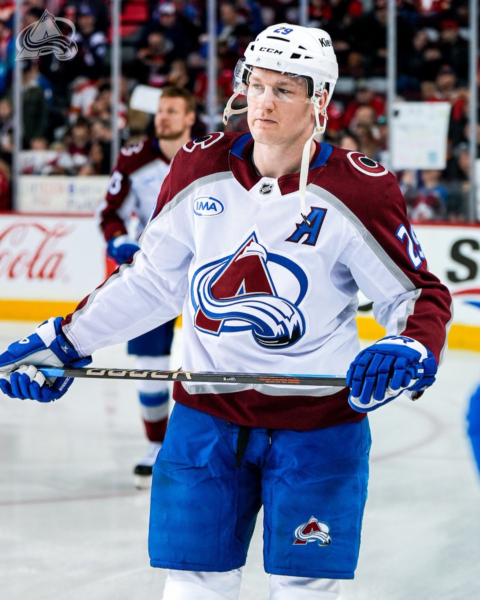Decided to go with the Dogg 🐶 Nate 👊 #AvsTwitterPsychic