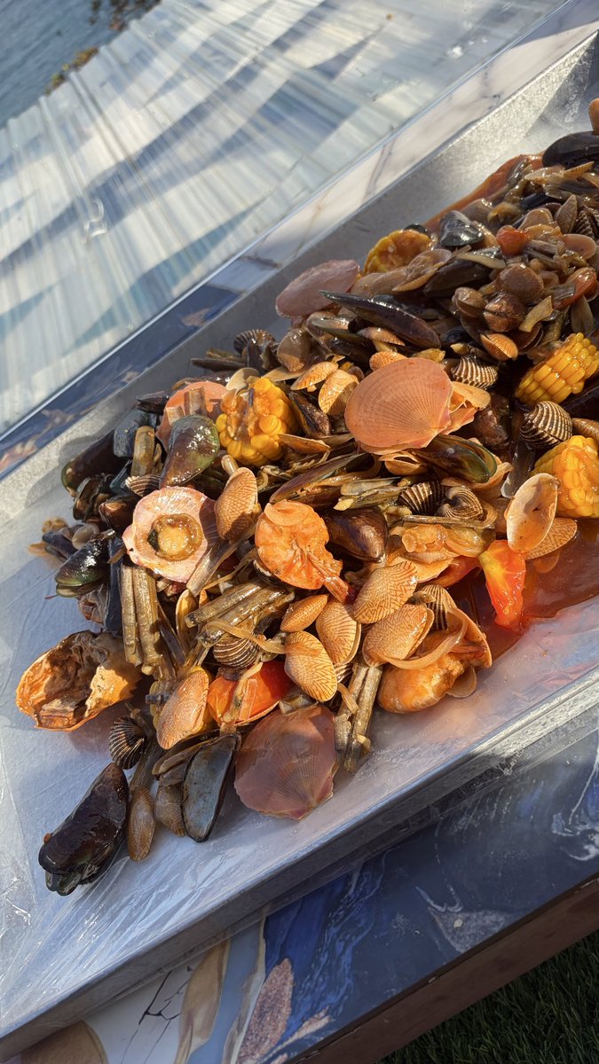 seablu33's tweet photo. mukbangg seafoodd😍😍🤤 https://t.co/kwuNoMYYjk