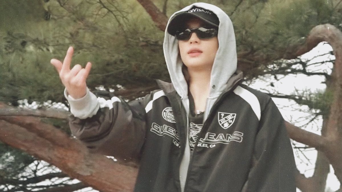 hyunhoer ♡ (@tkjblvr) on Twitter photo 