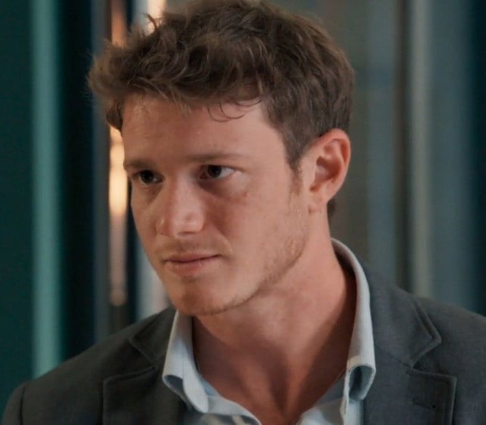 É só toni tweet media