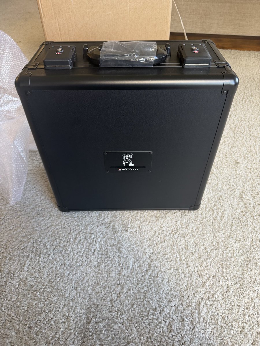 GROUPCHATMERCHANT tweet media