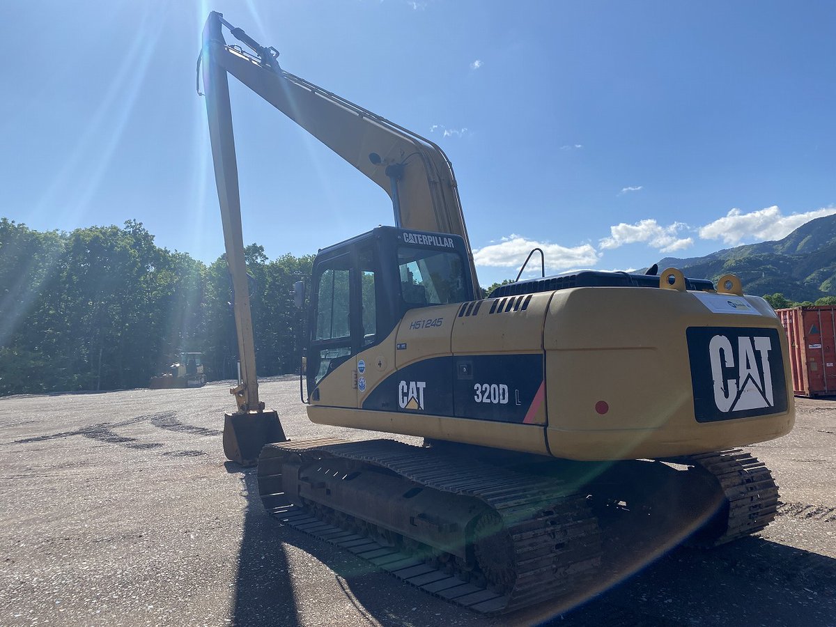 r_engineering2's tweet photo. 【販売中の重機紹介】
CAT 320DL
2008年式/6,621hr
長いフロントを支える安定の足回り
写真・詳細はこちらから👇
https://t.co/QKZADT8rX1
ご質問はDMでお気軽に💬
#重機 #中古 #建設機械 #UsedExcavator #ユンボ #油圧ショベル #320DL #caterpillar #キャタピラー #スーパーロング #河川工事 https://t.co/hf7tvEm5jl