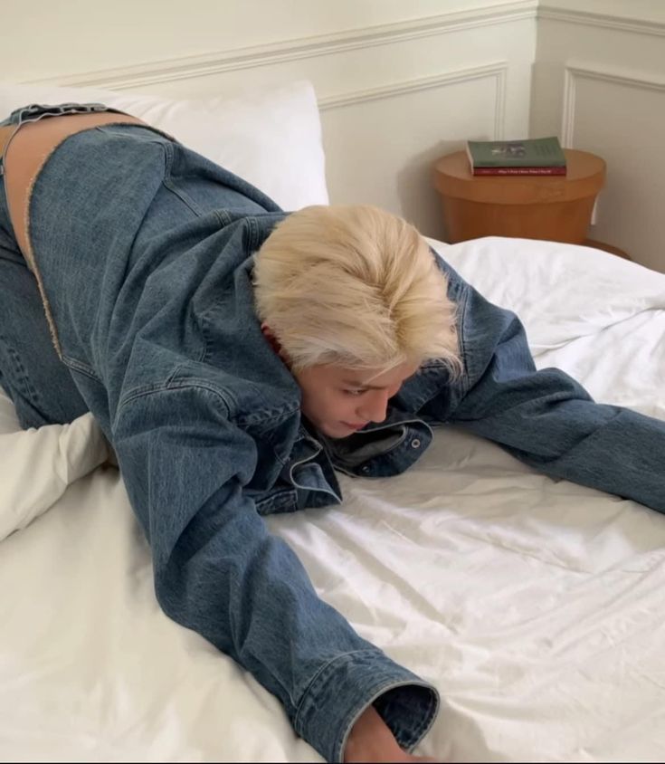 UNiQUESS9's tweet photo. Hotel~ Oh, well~ Don't tell~ 
               ^⁠_⁠__⁠_⁠_⁠_⁠_⁠^

#UNI #독특함 #WONMU #원무 https://t.co/BuvfRAoHvF