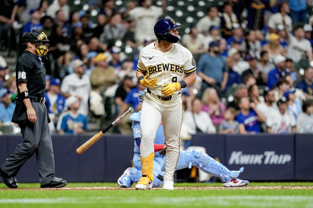 Milwaukee Brewers tweet media