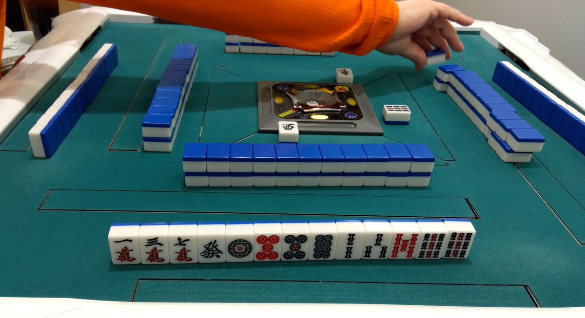 アクドユイ tweet media