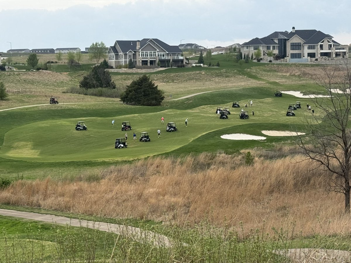 colberthills's tweet photo. Thank you to all the volunteers who helped with some course maintenance tonight!👏
We appreciate your support! #colberthills https://t.co/vwpEqOmZ3x