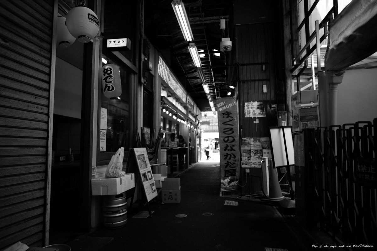 kazu31121's tweet image. Street snap : Chaos.
spring  2026 Kichijoji.
#Leica #leicamamaniac #timing #時の異空間 #waffle&amp;amp;coffee
#大人の隠れ家 #秘密の空間 #cafe #上尾市あっぴーロード