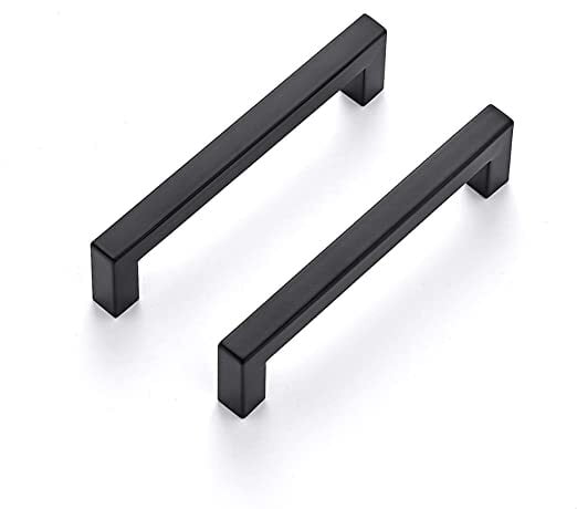 usstoneoutlet's tweet image. Add a modern touch to your cabinets with this sleek Matte Black pull handle. A simple design that makes a big difference! 

zurl.co/1ECQQ 

#KitchenRemodel #WoodCabinets #KitchenDesign #USStoneOutlet