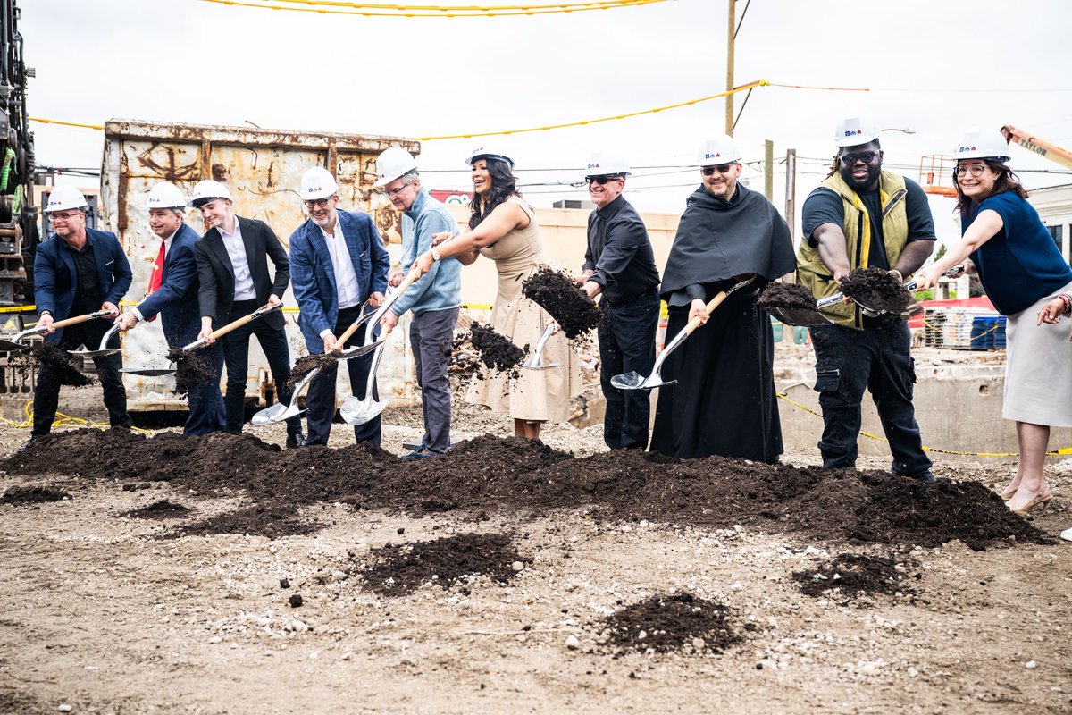 Block Club Chicago tweet media