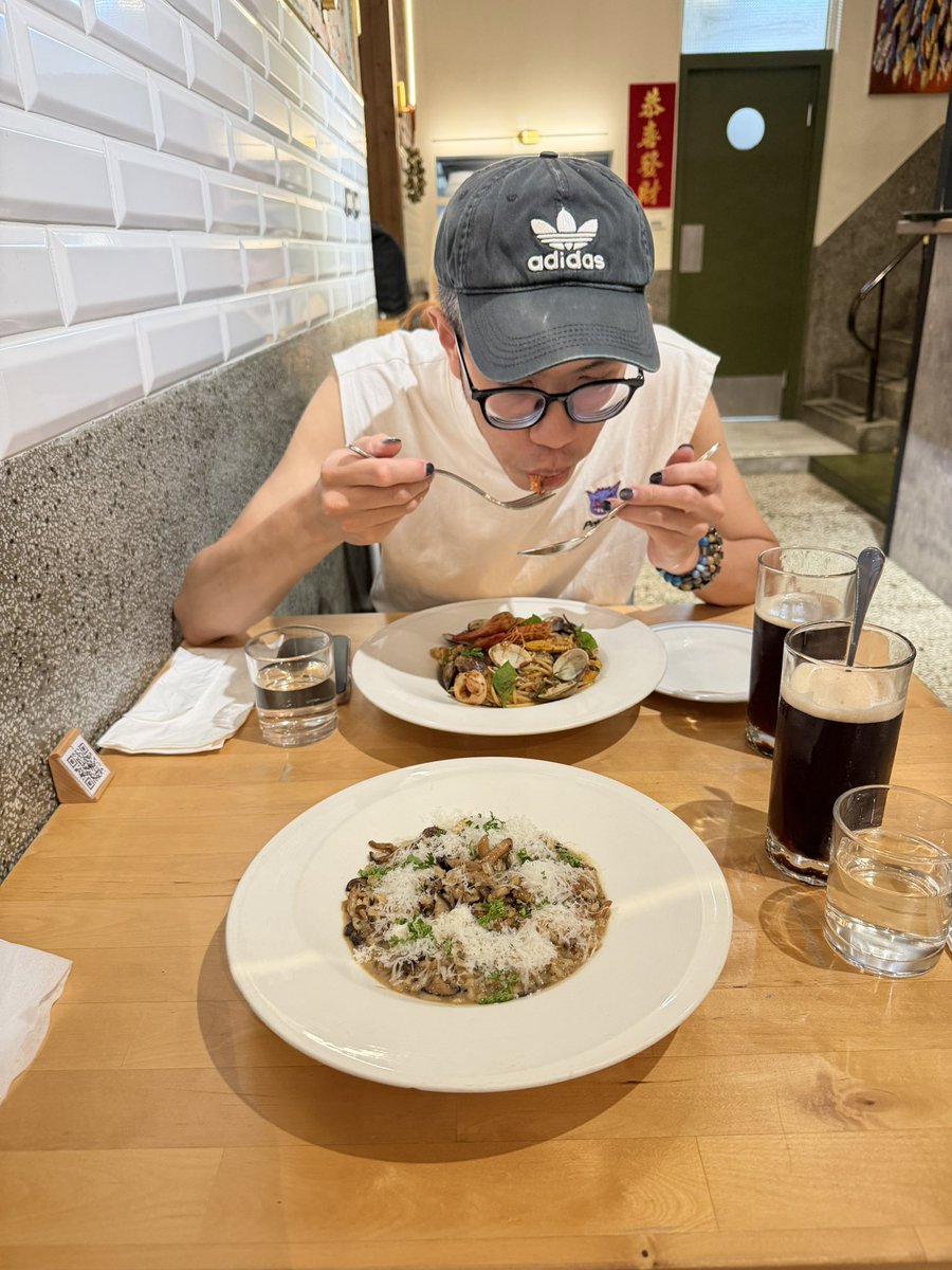 Joe Yang tweet media