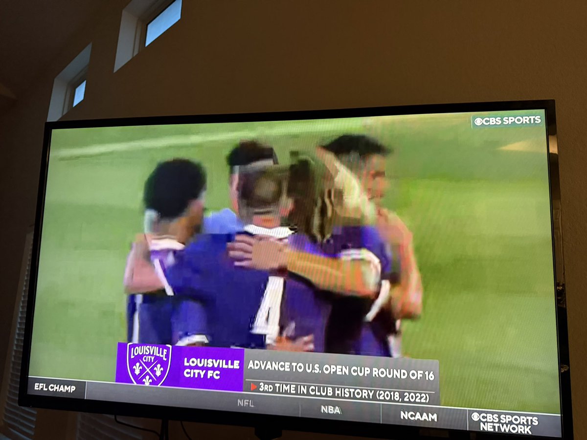 Laura La Parce 512 tweet media